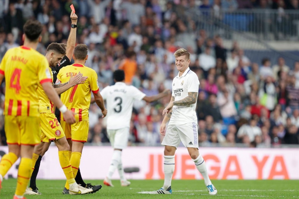 mat diem vi var, real madrid bi barca rut ngan khoang cach o la liga hinh anh 10