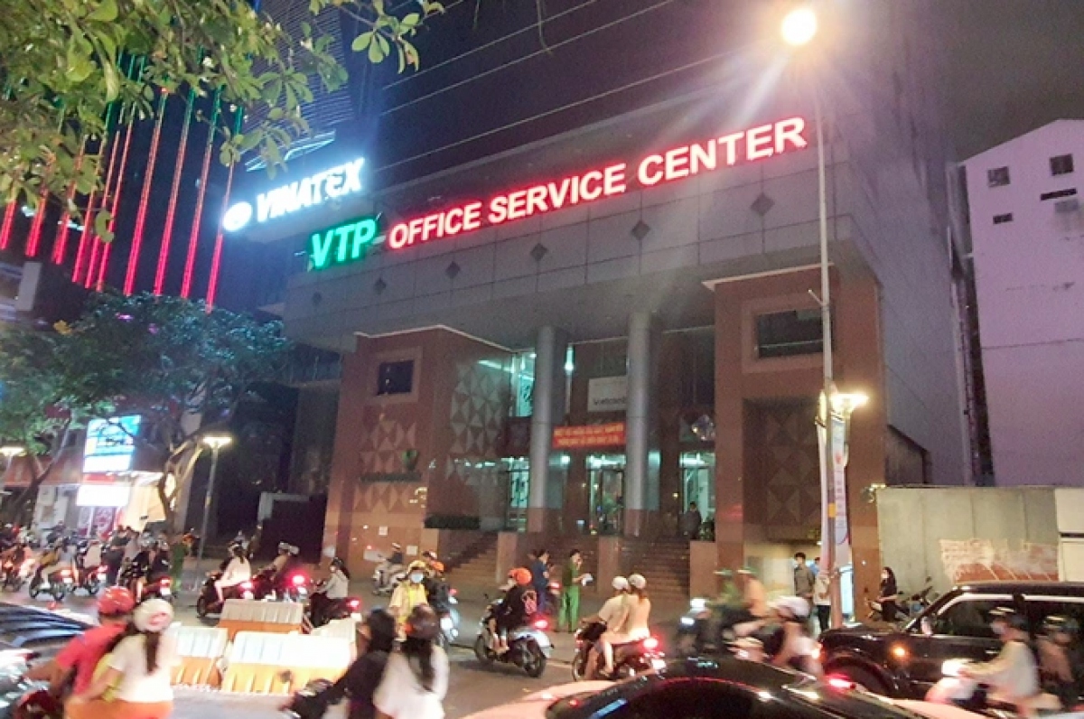 cong an tp.hcm thong tin ve vu chay o toa nha van thinh phat hinh anh 2