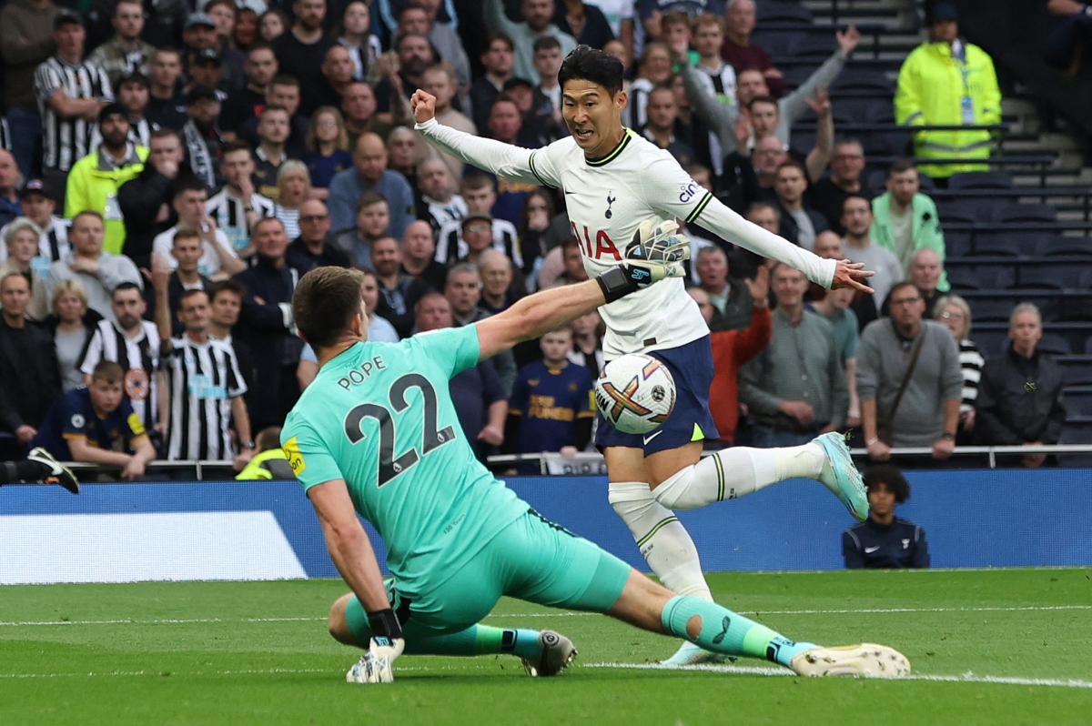 newcastle vao top 4 ngoai hang anh sau tran thang tottenham hinh anh 8