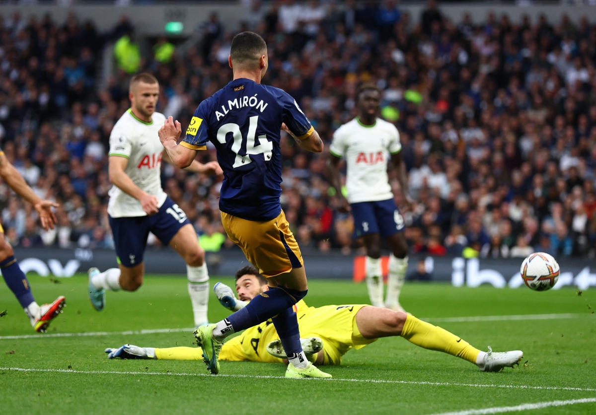 newcastle vao top 4 ngoai hang anh sau tran thang tottenham hinh anh 5