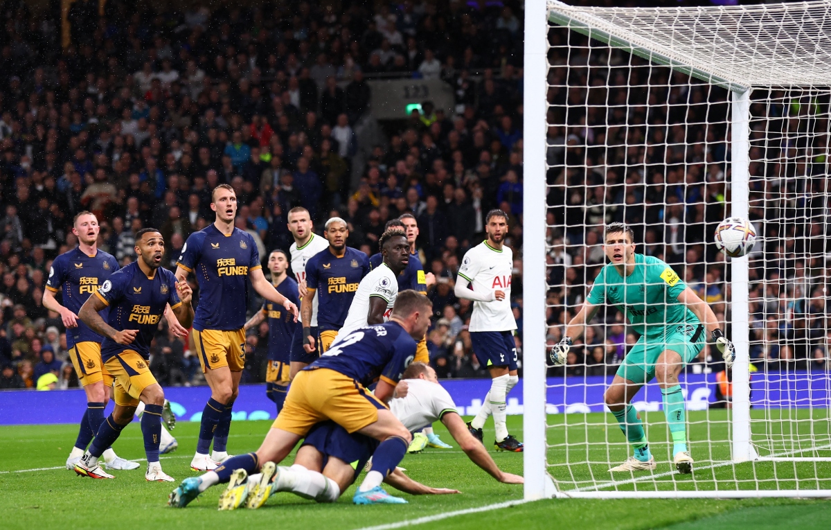 newcastle vao top 4 ngoai hang anh sau tran thang tottenham hinh anh 7