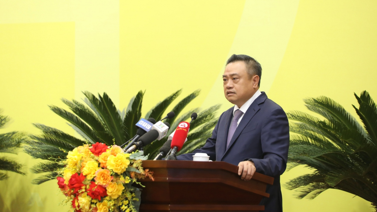 chu tich tp ha noi quan hoang mai thieu truong cong chu khong thieu truong hoc hinh anh 3