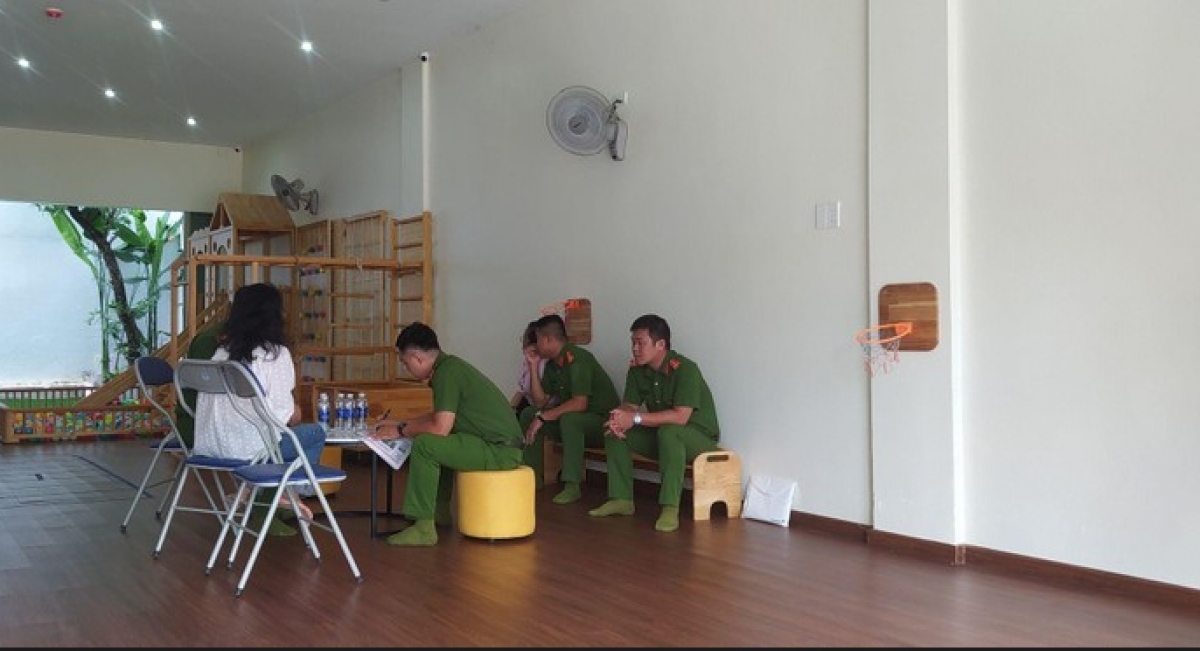 Dinh chi hoat dong nhom lop mam non co giao vien tu nhan bo doi, bao hanh tre hinh anh 1