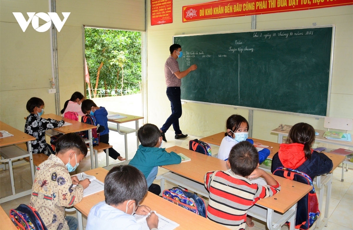 chính phủ đã thực hiện đồng bộ các giải pháp khắc phục tình trạng cbccvc nghỉ việc hình ảnh 1 chinh phu da thuc hien dong bo cac giai phap khac phuc tinh trang cbccvc nghi viec hinh anh 1
