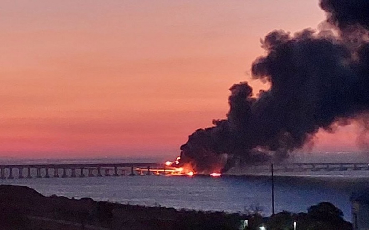 vu no cau Crimea -sputnik.jpg