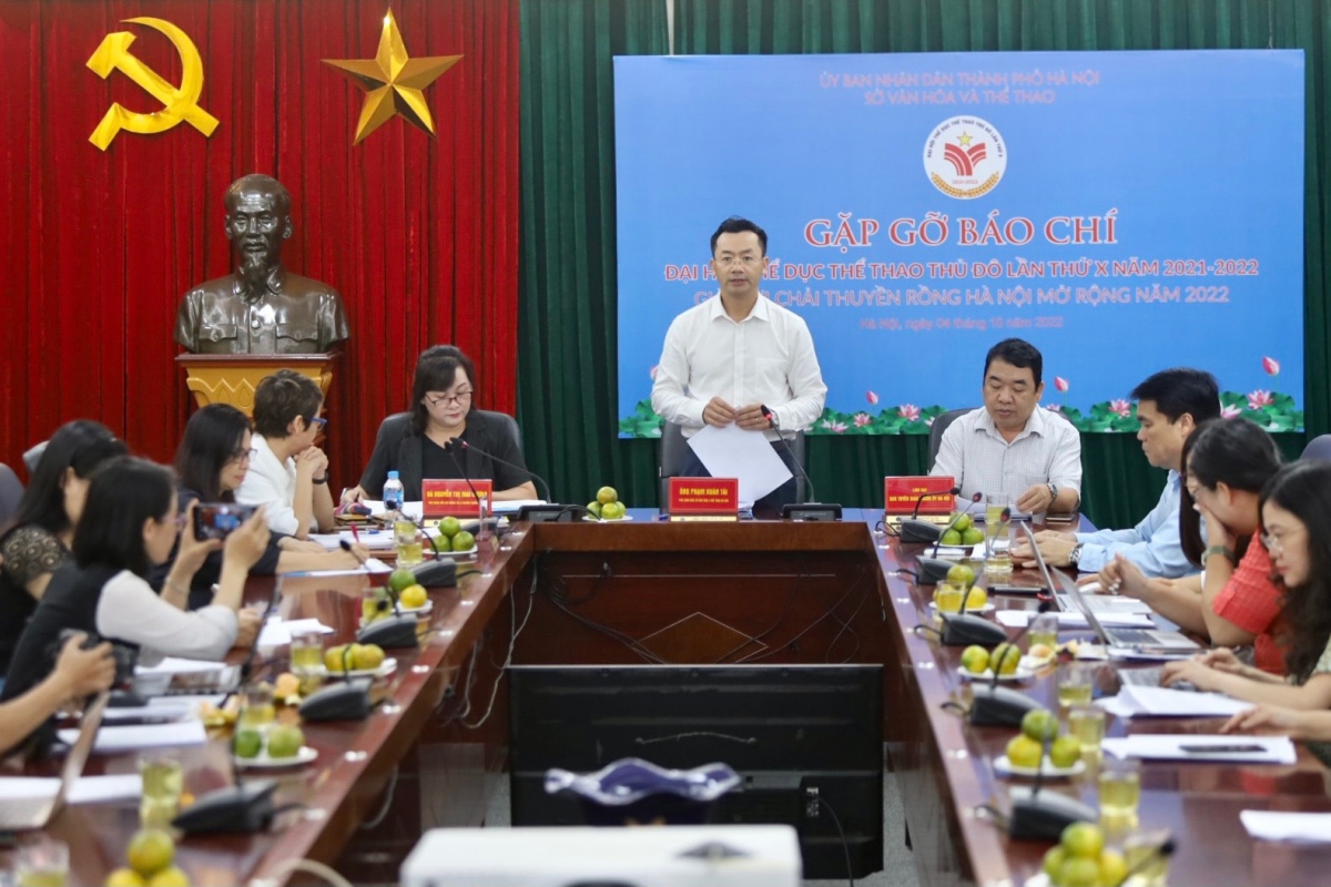 hơn 500 vĐv tham dự giải bơi chải thuyền rồng hà nội năm 2022 hình ảnh 1 hon 500 vDv tham du giai boi chai thuyen rong ha noi nam 2022 hinh anh 1
