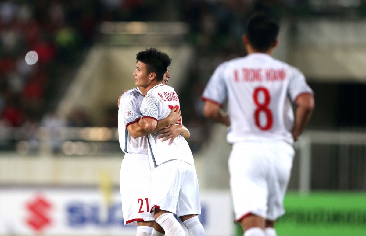 ngay nay nam xua Dt viet nam khoi dau hanh trinh vo dich aff cup hinh anh 1