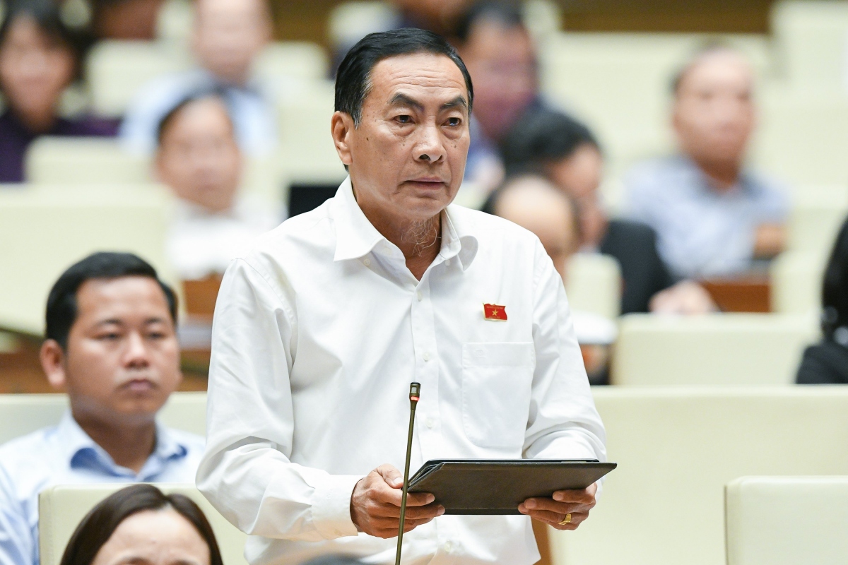 se co nghi dinh ve thu hut trong dung nhan tai va dao duc cong vu hinh anh 3