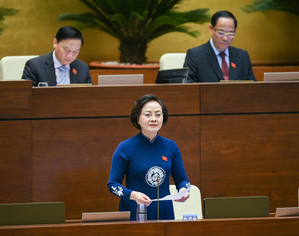 se co nghi dinh ve thu hut trong dung nhan tai va dao duc cong vu hinh anh 2