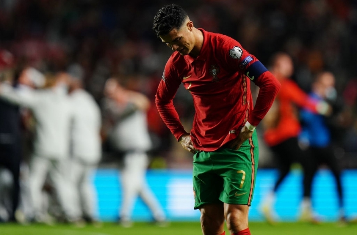 ngày này năm xưa ronaldo và đồng đội thua đau ở vòng loại world cup hình ảnh 1 ngay nay nam xua ronaldo va dong doi thua dau o vong loai world cup hinh anh 1