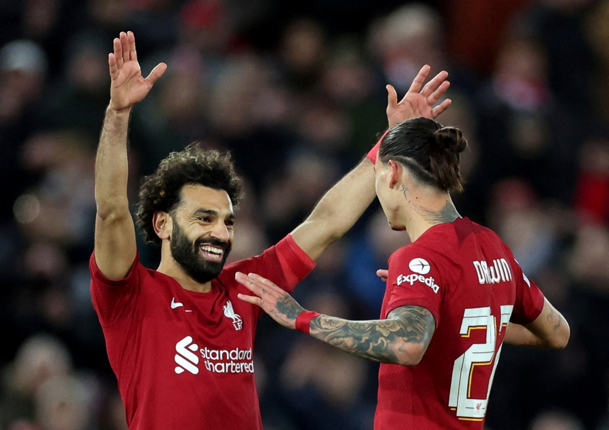 darwin nunez lap cu dup, liverpool thang de southampton hinh anh 2