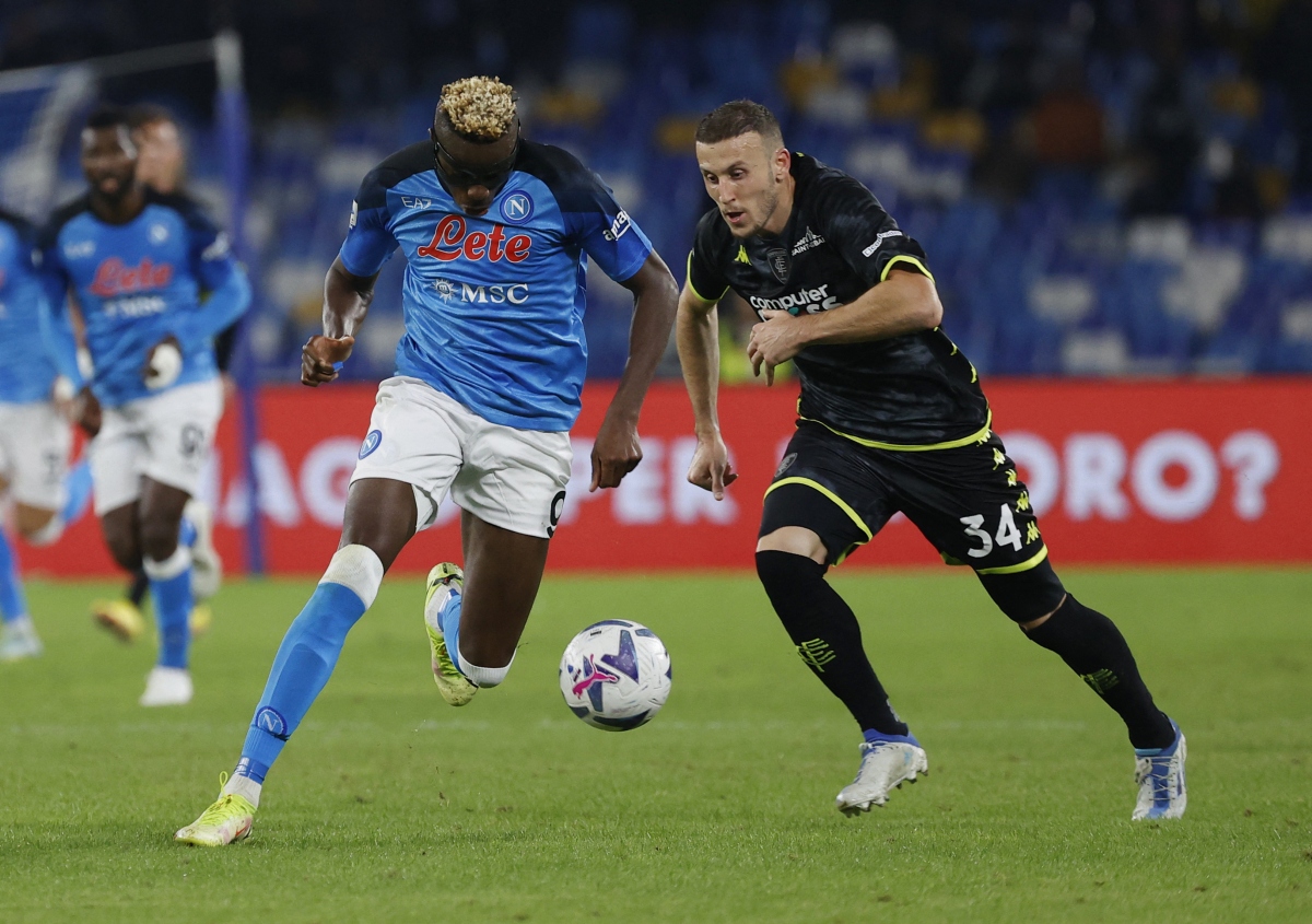 ket qua serie a napoli tao ra khoang cach lon voi ac milan hinh anh 1