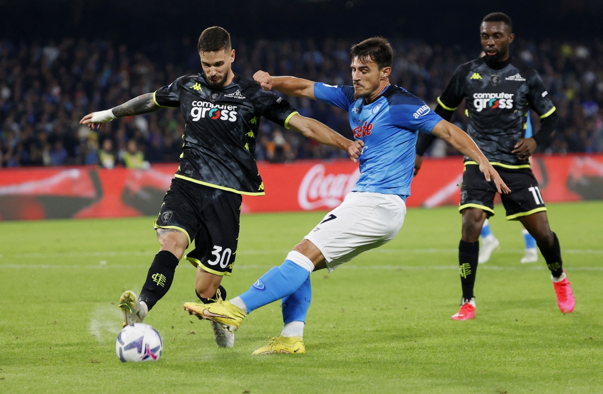 ket qua serie a napoli tao ra khoang cach lon voi ac milan hinh anh 2