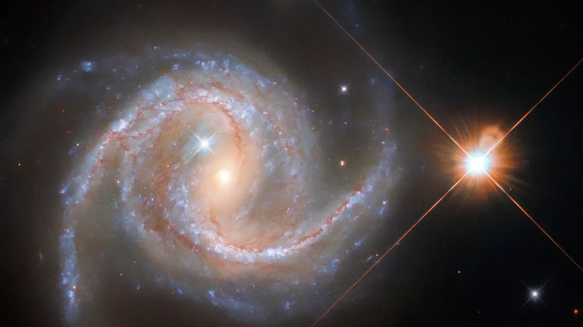 ngắm thiên hà xoắn ốc đẹp như tranh vẽ từ kính viễn vọng hubble hình ảnh 1 ngam thien ha xoan oc dep nhu tranh ve tu kinh vien vong hubble hinh anh 1