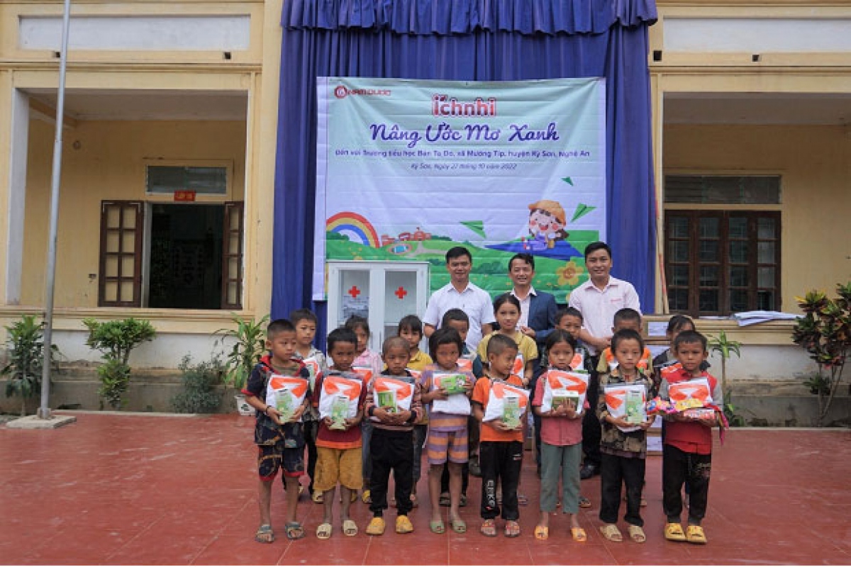 nam duoc - dac sac o triet ly kinh doanh nhan vien hanh phuc - khach hang hai long hinh anh 3