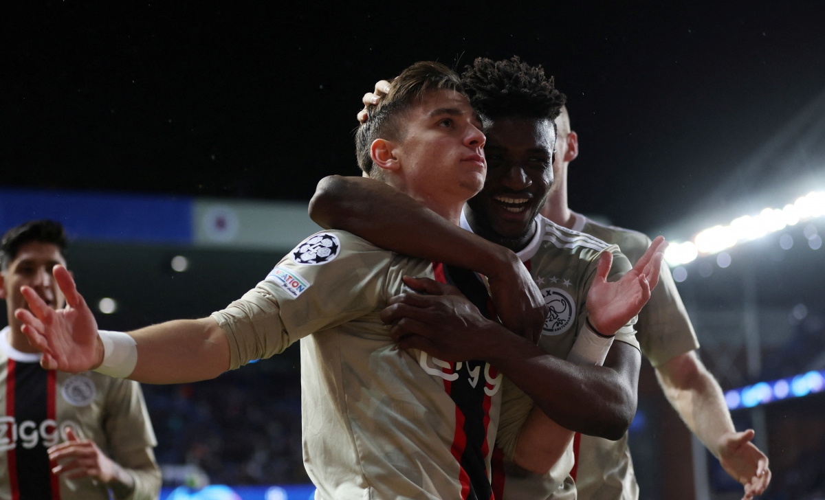  8 doi bong xuong choi o europa league 2022 2023 hinh anh 2