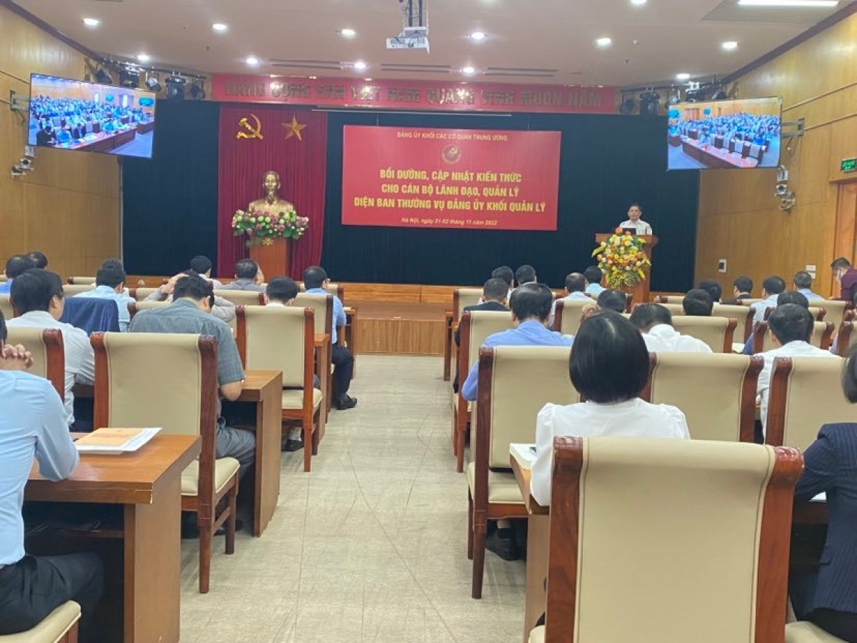 boi duong cho doi ngu can bo lanh dao, quan ly dap ung yeu cau, nhiem vu cua Dang hinh anh 2