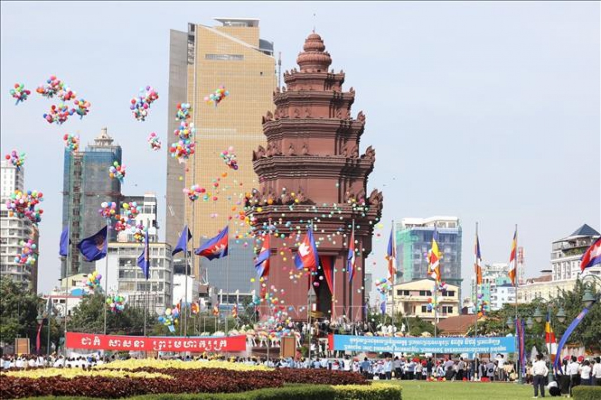 Điện mừng 69 năm ngày độc lập vương quốc campuchia hình ảnh 1 Dien mung 69 nam ngay doc lap vuong quoc campuchia hinh anh 1