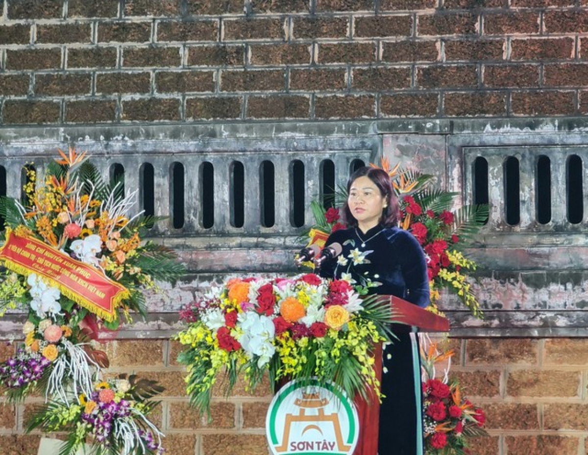le ky niem 200 nam thanh co son tay hinh anh 2