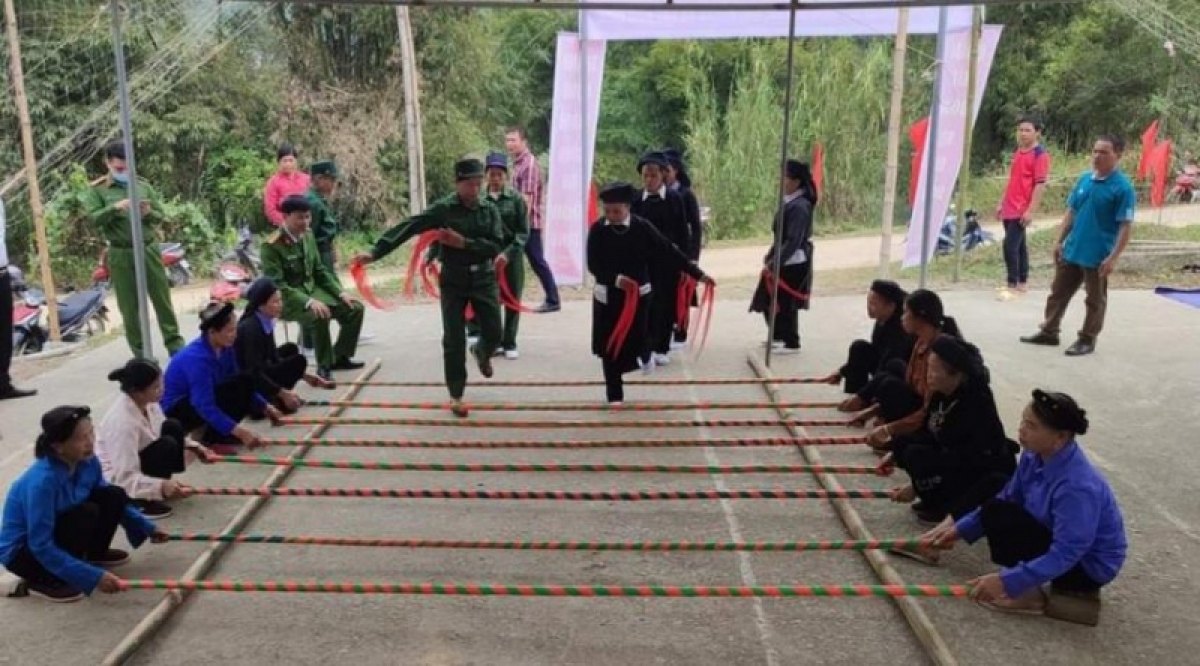 giu net van hoa truyen thong qua ngay hoi doan ket cua dong bao vung cao bac kan hinh anh 5