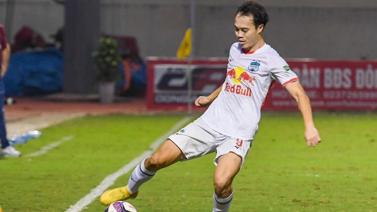 văn toàn, tuấn anh tỏa sáng giúp hagl sáng cửa vào top 5 v-league 2022 hình ảnh 1 van toan, tuan anh toa sang giup hagl sang cua vao top 5 v-league 2022 hinh anh 1