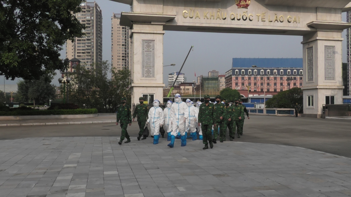 lao cai tiep nhan 86 truong hop vuot bien qua trung quoc, co doi tuong truy na hinh anh 2