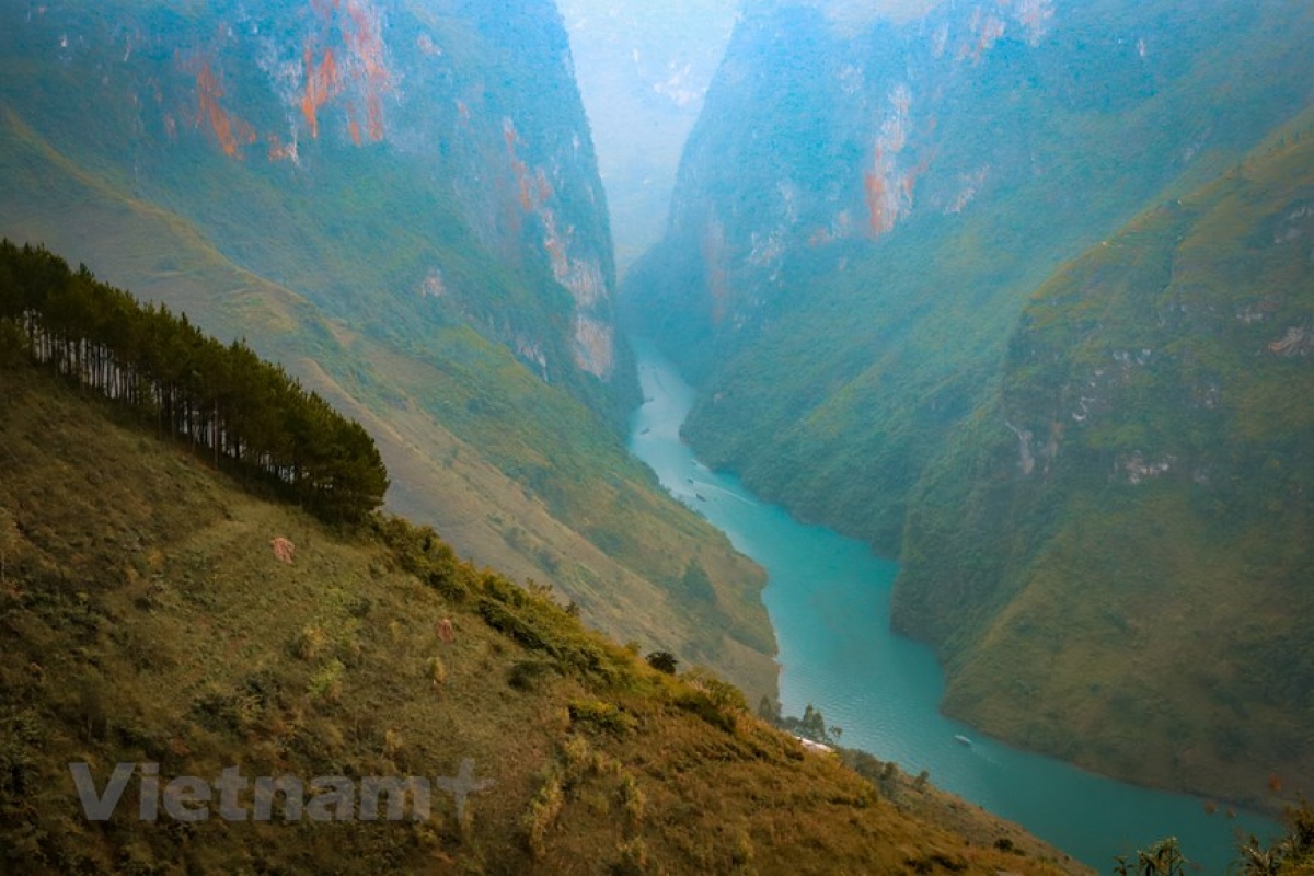 con duong chinh phuc vach da than ha giang tren deo ma pi leng hinh anh 10