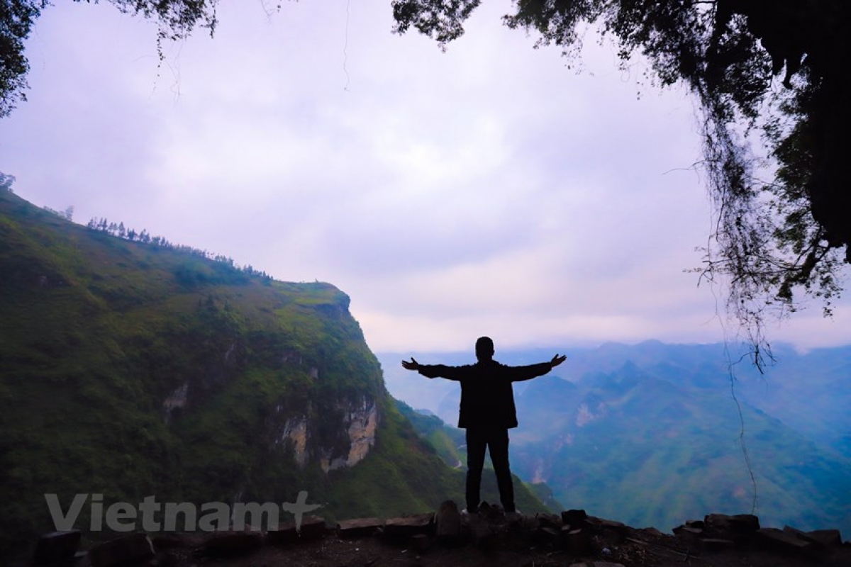 con duong chinh phuc vach da than ha giang tren deo ma pi leng hinh anh 9