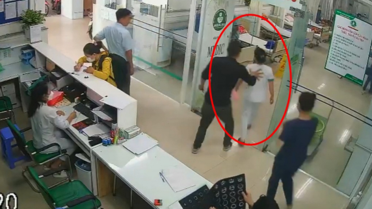 nữ điều dưỡng bị người nhà bệnh nhân hành hung hình ảnh 1 nu dieu duong bi nguoi nha benh nhan hanh hung hinh anh 1