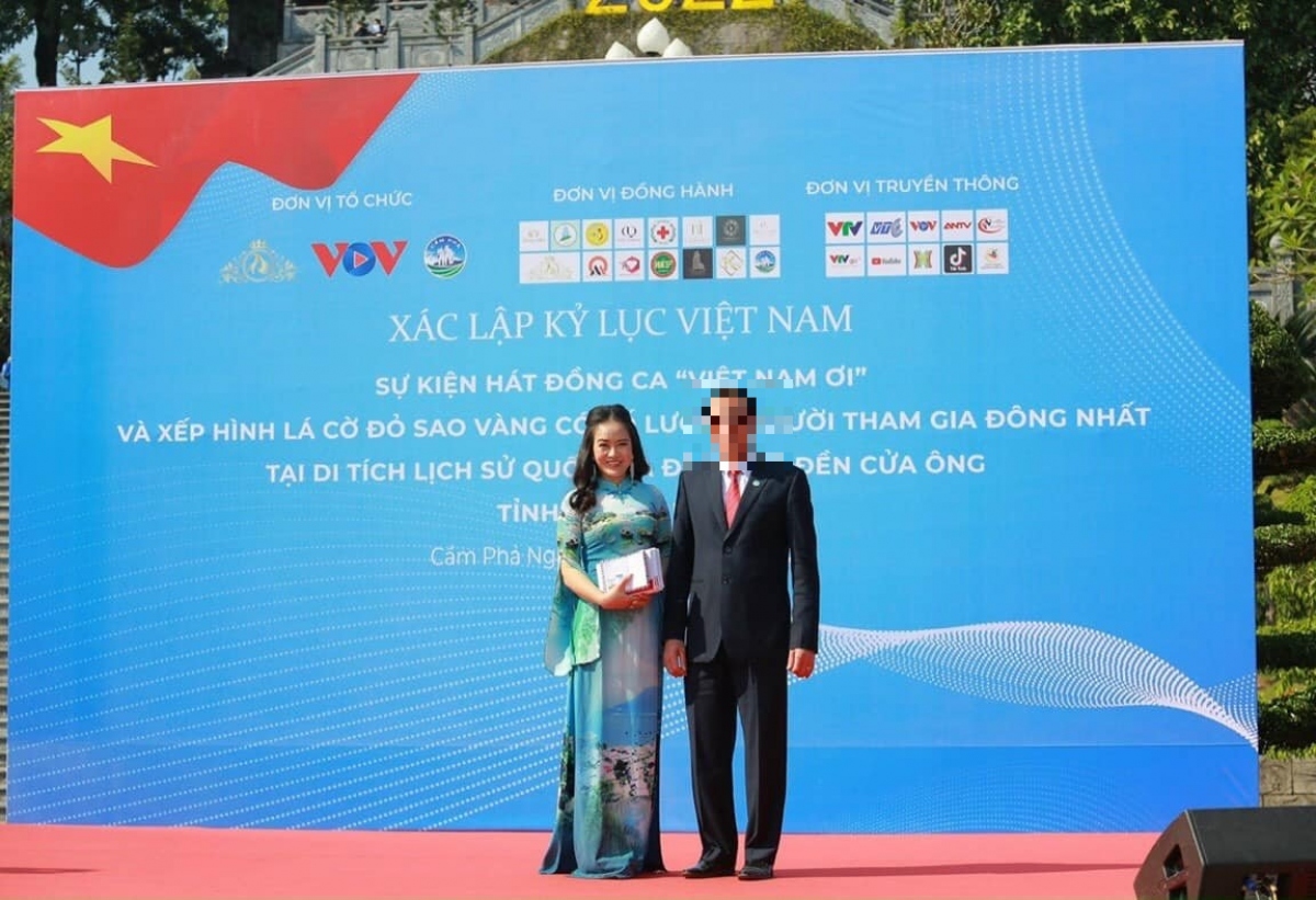 chương trình vinh danh nhà thơ thế giới tống thu ngân chưa được cấp phép hình ảnh 1 chuong trinh vinh danh nha tho the gioi tong thu ngan chua duoc cap phep hinh anh 1