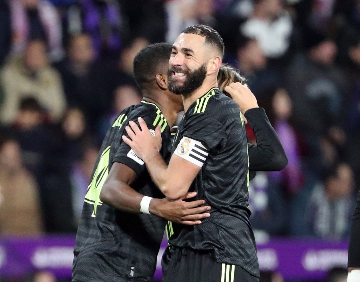 benzema lap cu dup, real madrid nhoc nhan len ngoi dau la liga hinh anh 8