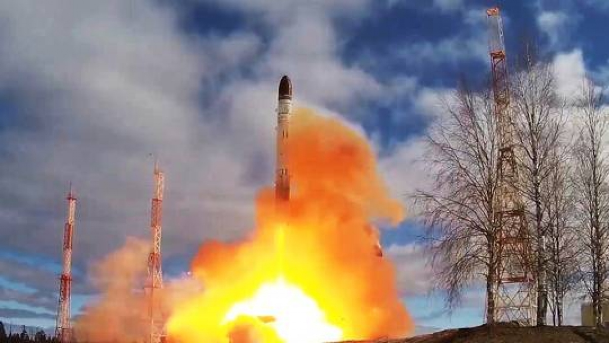 nga tiet lo icbm moi nhat co the xuyen thung moi he thong phong thu ten lua hinh anh 1