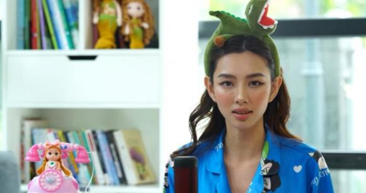 hoa hậu thùy tiên lần đầu chia sẻ chuyện bị quấy rối hồi năm 6 tuổi hình ảnh 1 hoa hau thuy tien lan dau chia se chuyen bi quay roi hoi nam 6 tuoi hinh anh 1
