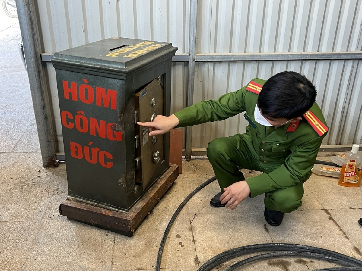 vo hieu hoa camera, pha ket lay tien cong duc tai khu di tich truong bon hinh anh 2