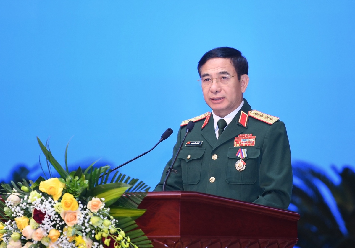 trao huan chuong cua nha nuoc cuba cho lanh dao, nguyen lanh dao bo quoc phong hinh anh 2