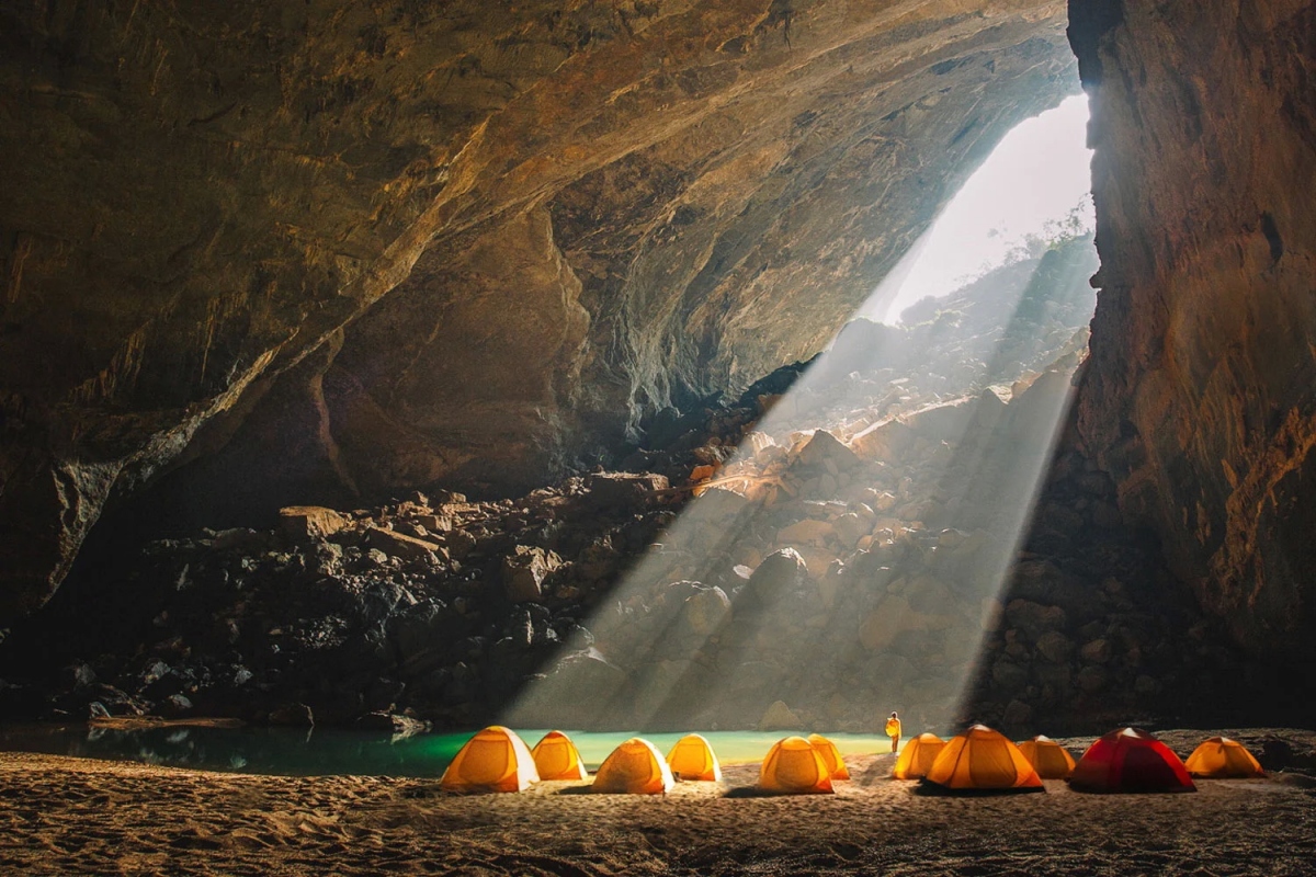 bung sang du lich hang dong o quang binh hinh anh 2