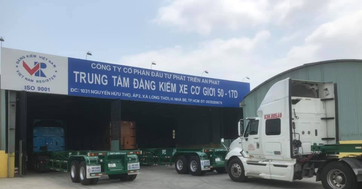 luong o to dang kiem tang dot bien, cac trung tam phai lam them gio hinh anh 2