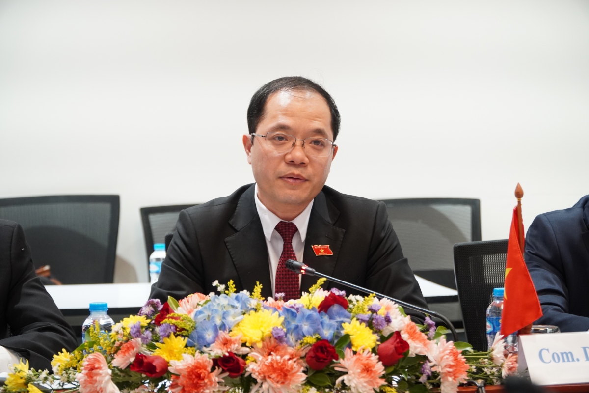Dai bieu tre cua hai quoc hoi viet nam va lao chia se kinh nghiem hinh anh 4
