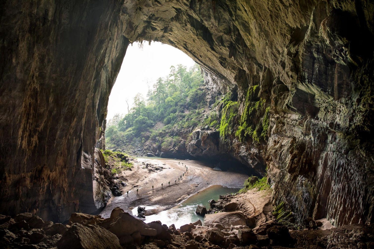 bung sang du lich hang dong o quang binh hinh anh 4
