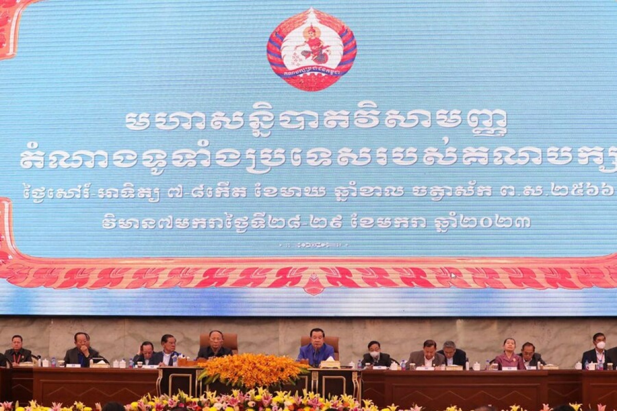 Dang cam quyen tai campuchia to chuc Dai hoi bat thuong truoc them bau cu quoc hoi hinh anh 2