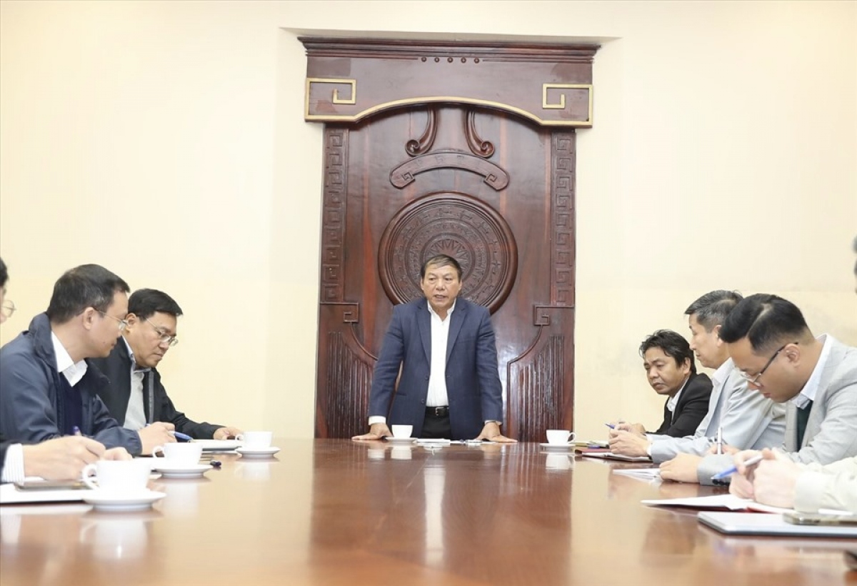 bộ trưởng bộ vhttdl yêu cầu xử lý khẩn trương vấn đề tồn đọng ở sân mỹ Đình hình ảnh 1 bo truong bo vhttdl yeu cau xu ly khan truong van de ton dong o san my Dinh hinh anh 1
