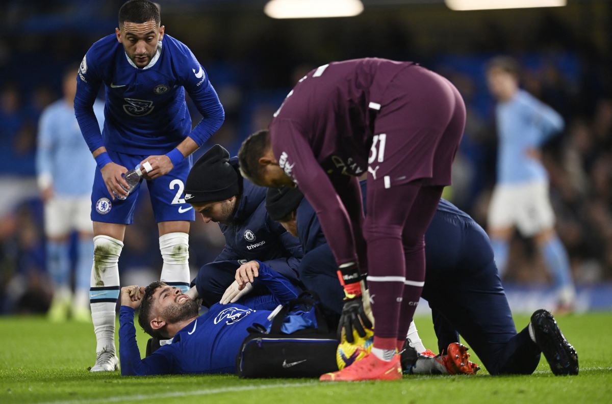 Danh bai chelsea, man city tiep tuc dua vo dich ngoai hang anh cung arsenal hinh anh 3
