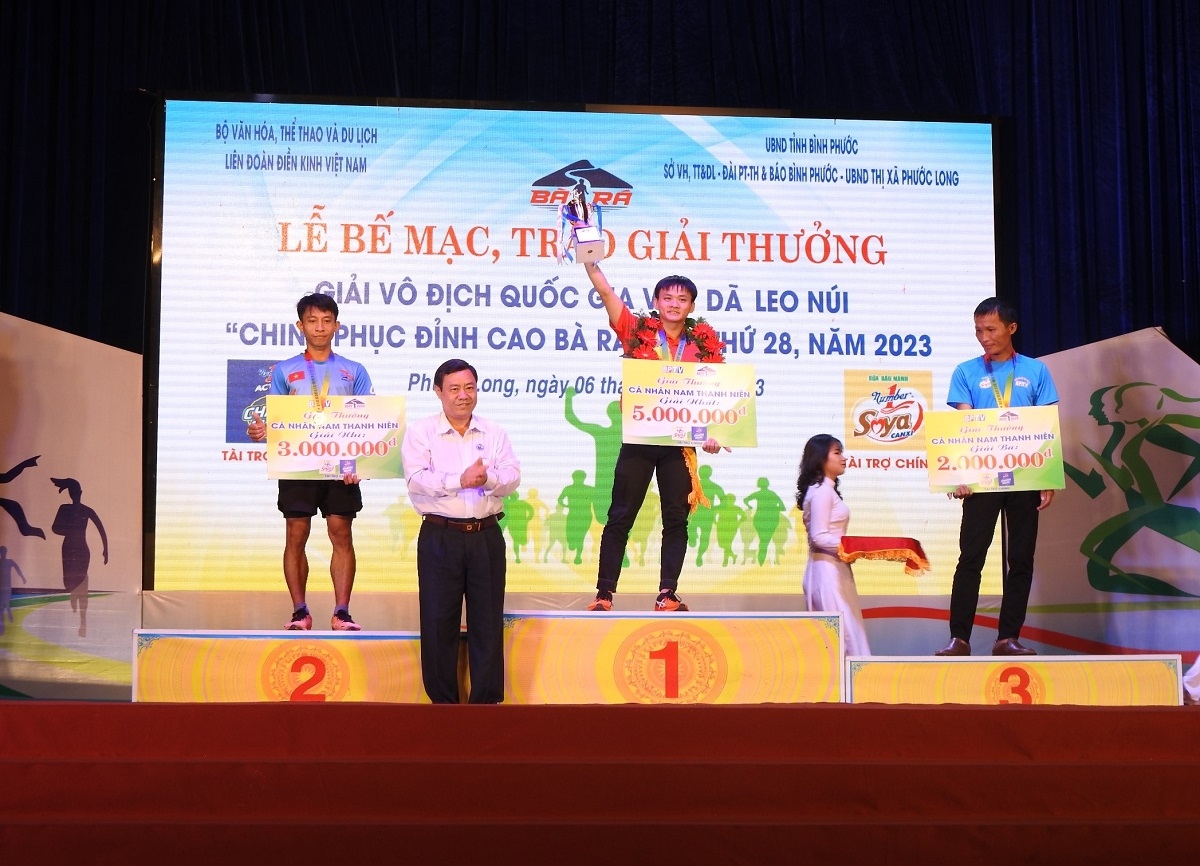 giai vo dich quoc gia viet da leo nui chinh phuc dinh cao ba ra lan thu 28 hinh anh 7