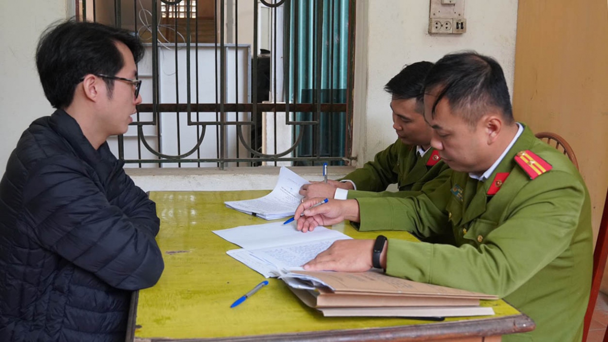 bat chan ret trong duong day danh bac nghin ty cua phan sao nam hinh anh 2