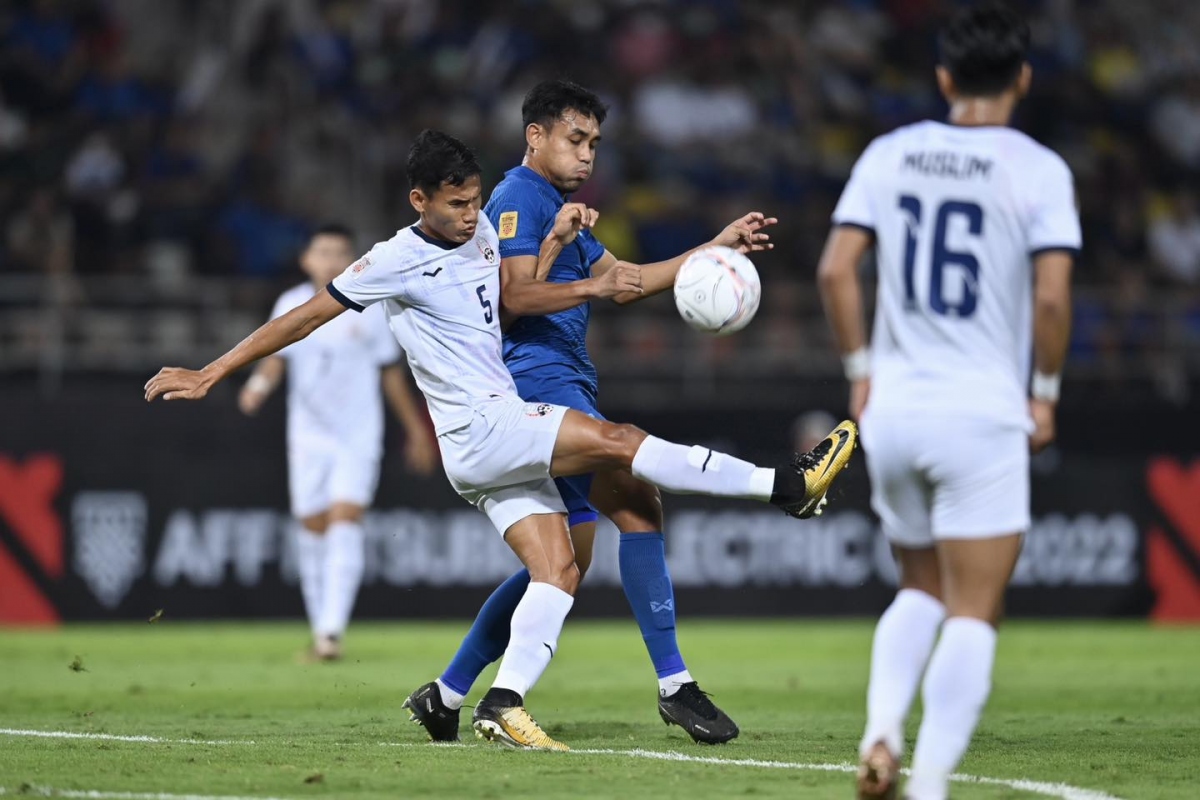 thang nhe campuchia, thai lan vao ban ket aff cup 2022 voi ngoi nhat bang hinh anh 9
