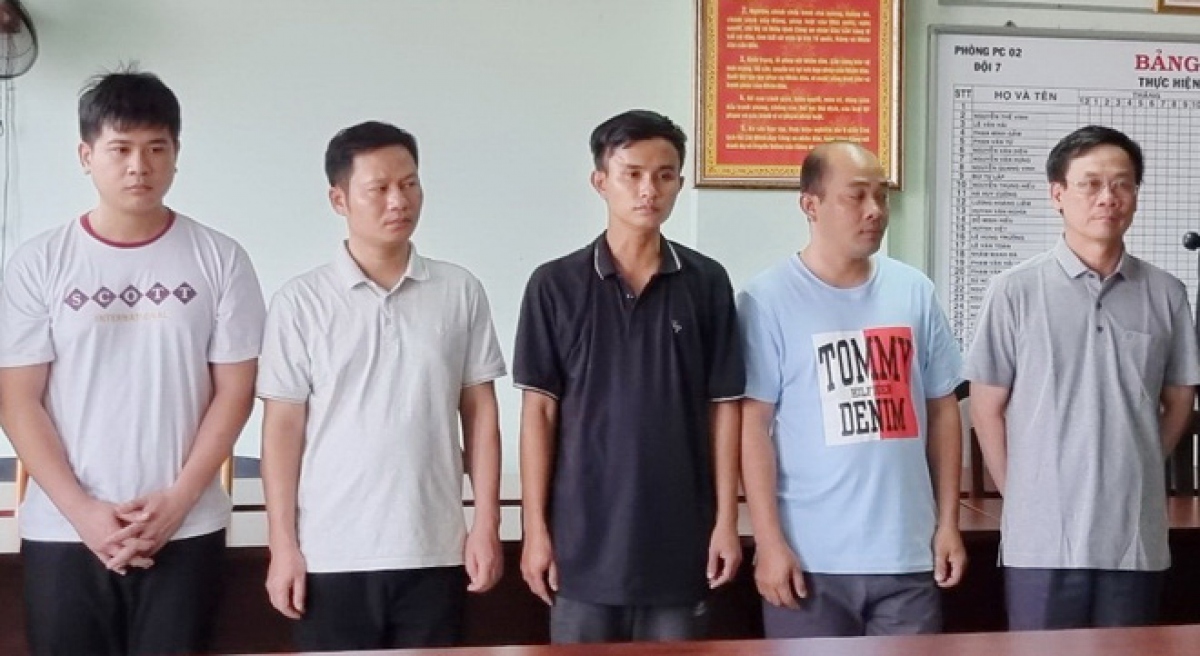 khởi tố nguyên cục trưởng cục Đăng kiểm việt nam trần kỳ hình hình ảnh 1 khoi to nguyen cuc truong cuc Dang kiem viet nam tran ky hinh hinh anh 1