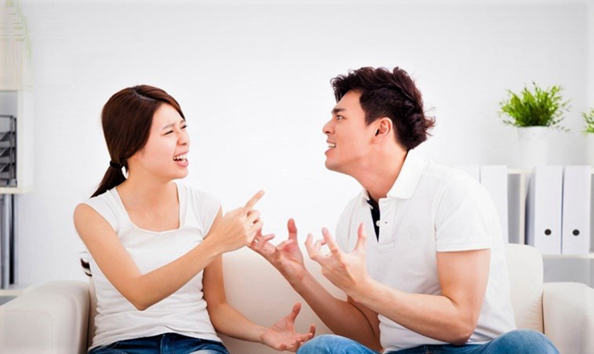 vợ chồng như đôi đũa lệch hình ảnh 1 vo chong nhu doi dua lech hinh anh 1