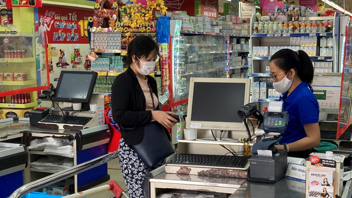 suc mua tai sieu thi tp.hcm tang, gia ca on dinh hinh anh 2