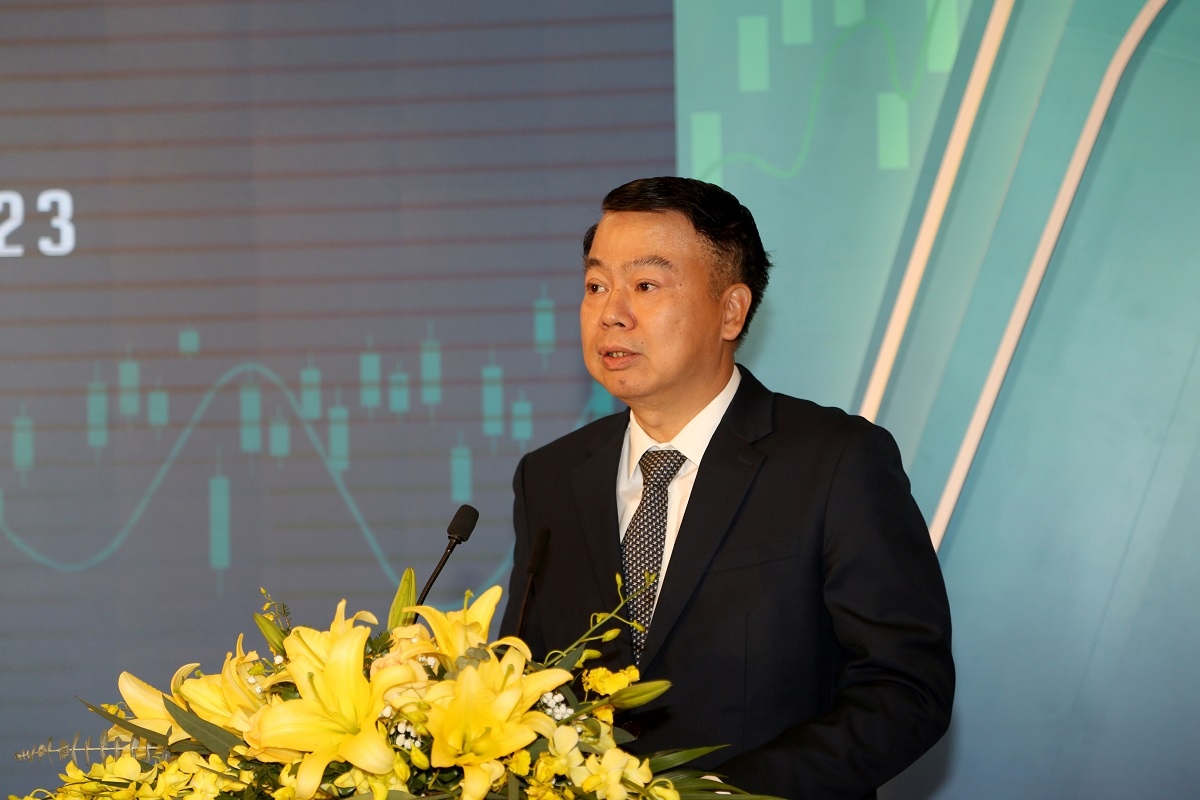 Danh cong khai truong giao dich chung khoan dau nam 2023 hinh anh 2