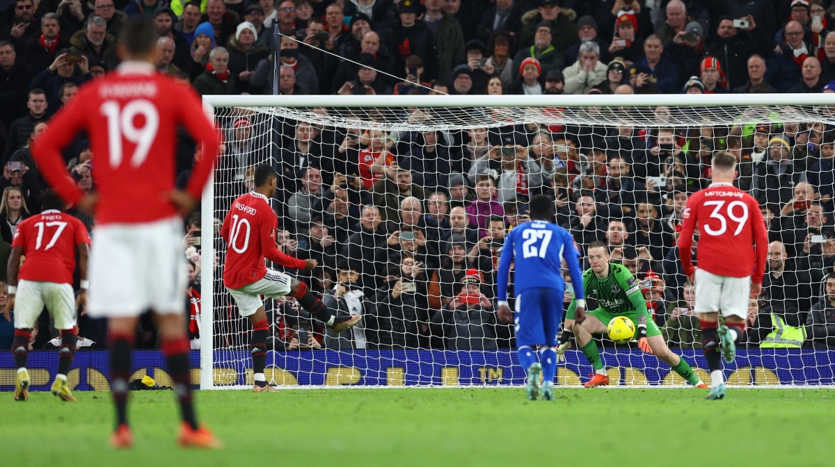 Danh bai everton o fa cup, mu noi dai mach tran toan thang len con so 7 hinh anh 10